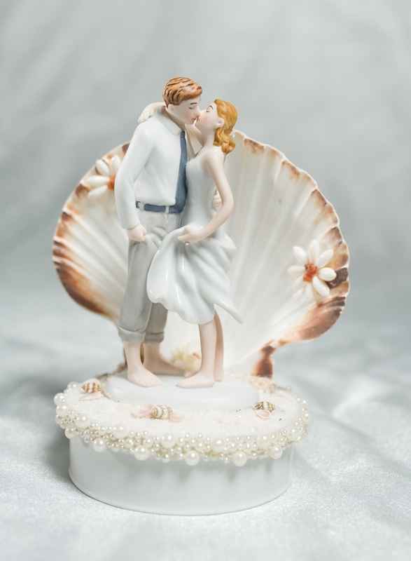 Primo cake topper