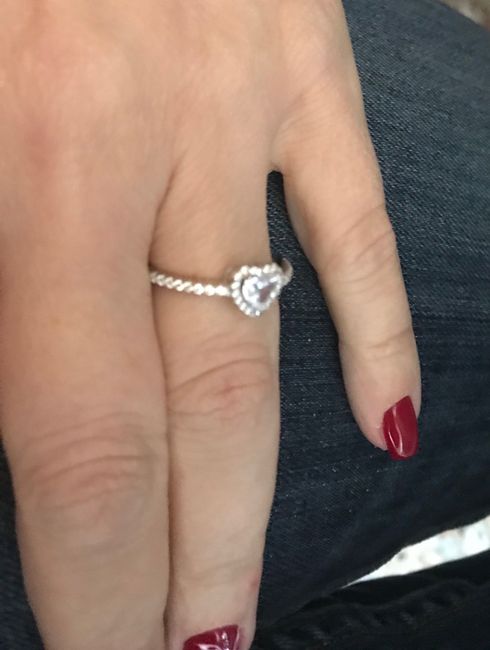 E ora mostraci una foto del tuo anello di fidanzamento! 13
