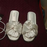 Ciao ragazze mi fate vedere le ciabatte che indosserete a casa? - 1