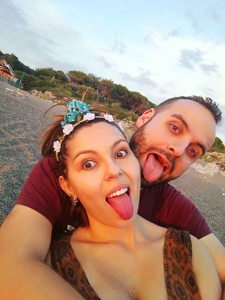 Presentiamoci con le foto che ci ritraggono con la ns dolce meta' 👫 - 1