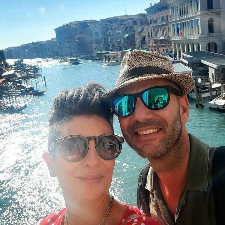 Postate una foto di voi due 👇 - 1