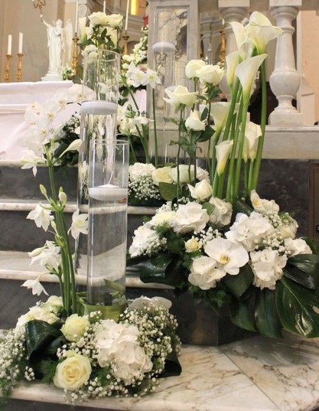 Fiori con composizioni simili
