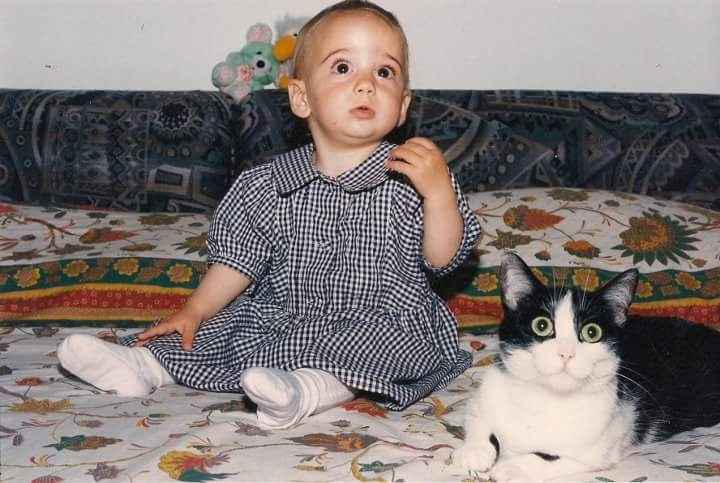 Una nostra foto da bambina e da adulta - 1