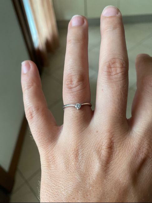 E ora mostraci una foto del tuo anello di fidanzamento! 7