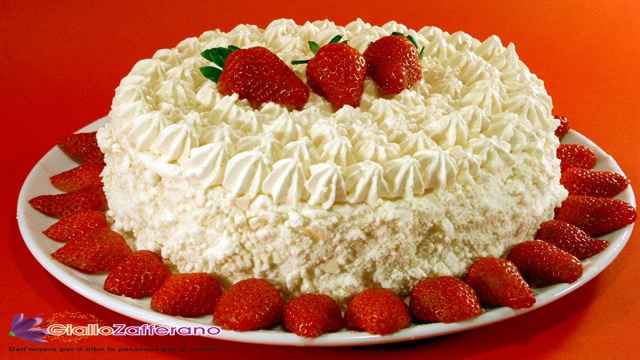 torta meringa fragola