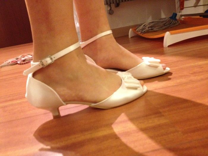 Spose con scarpe basse... - 1