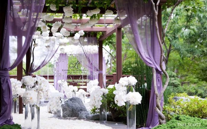 matrimonio in viola e bianco