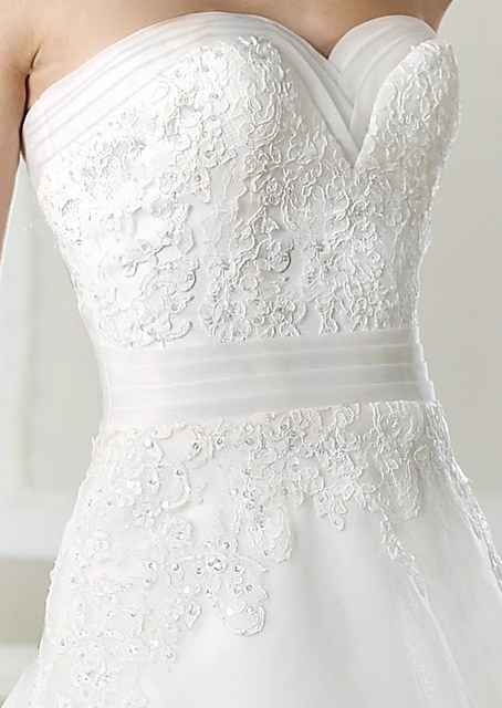 Cosa ne pensate di questi due abiti .. - 2