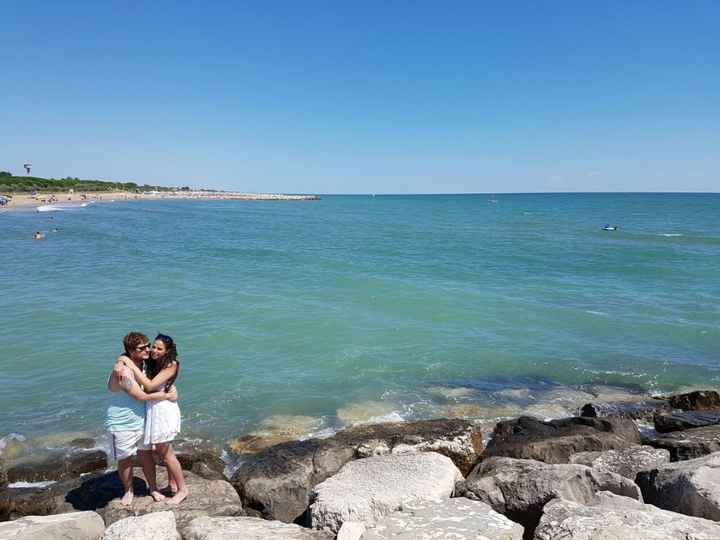 Postate una foto di voi due 👇 - 1