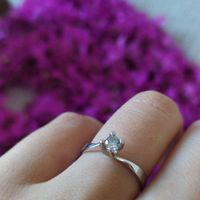 E ora mostraci una foto del tuo anello di fidanzamento! - 1