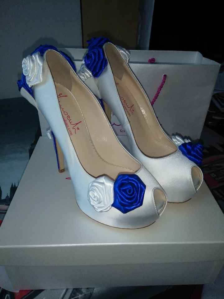 Le mie scarpe bianche e blu! - 3