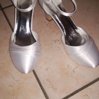 Quanto vi sono costate le scarpe da sposa? - 1