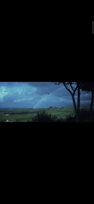 Come si dice? Sposa bagnata, sposa fortunata? 😂☔ 2