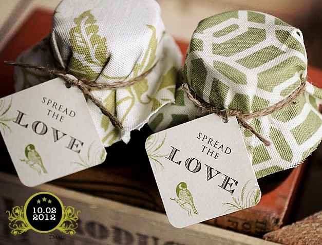 bianco e oro.... bomboniere... 