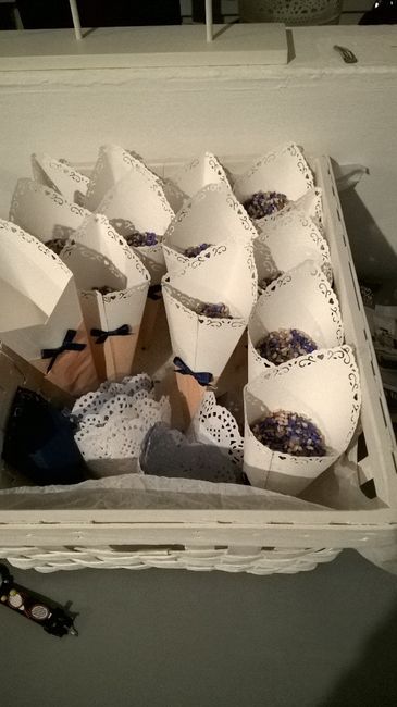 coni e riso colorato