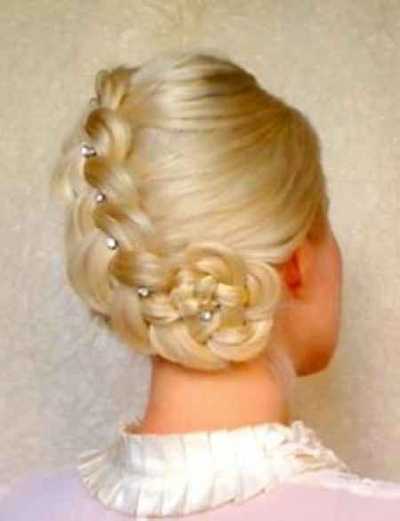 hairstyles Lilith Moon