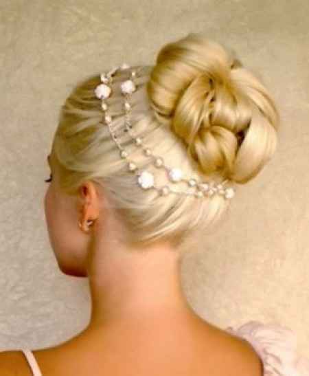 hairstyles Lilith Moon