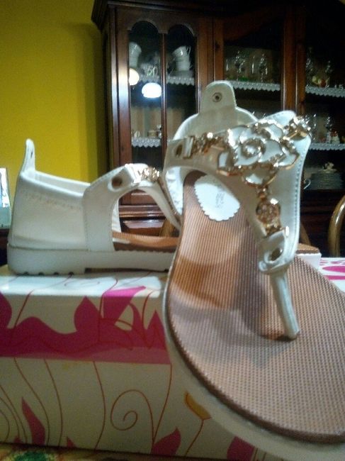 Cercasi scarpe da sposa basse - 1