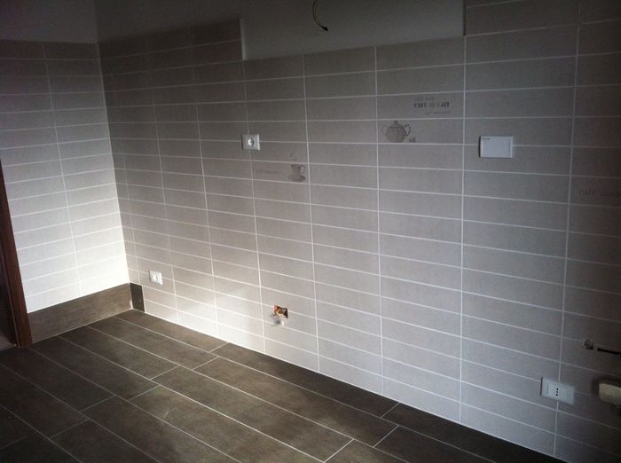 Gres porcellanato effetto legno - 1