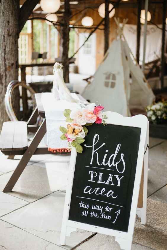Conoscete qualcuno zona Varese che crei una cosa del genere per i bambini al matrimonio? Avranno cir
