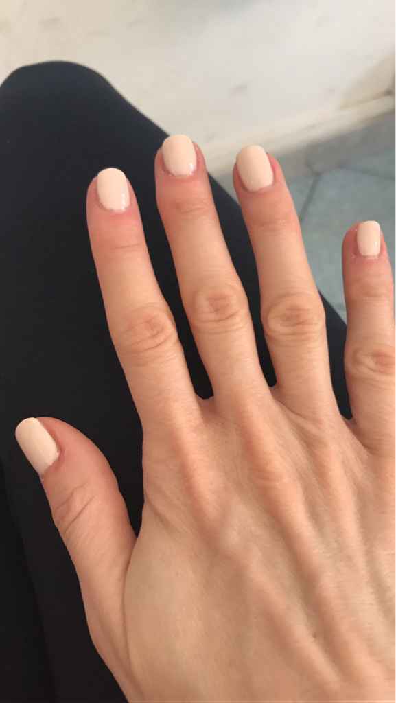 Scelta smalto manicure - 2