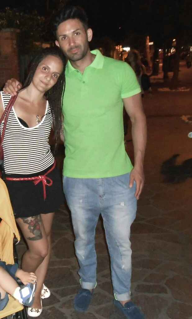 Sondaggio :) chi è il "bello"della coppia?  - 1