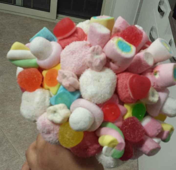 E poi.. ti riprendi! bouquet di caramelle.. - 2