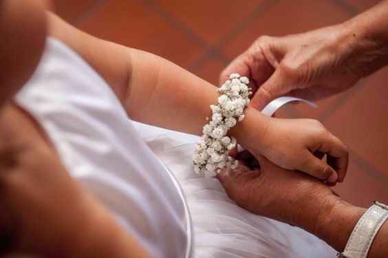 Bracciale floreale. 