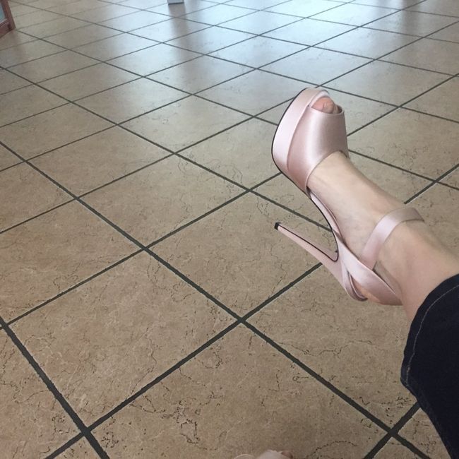 Sono curiosa di vedere le vostre scarpe. .. - 1