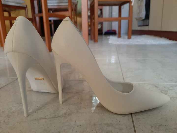 scarpe prese Aiuto? - 1