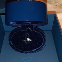 E ora mostraci una foto del tuo anello di fidanzamento! - 1