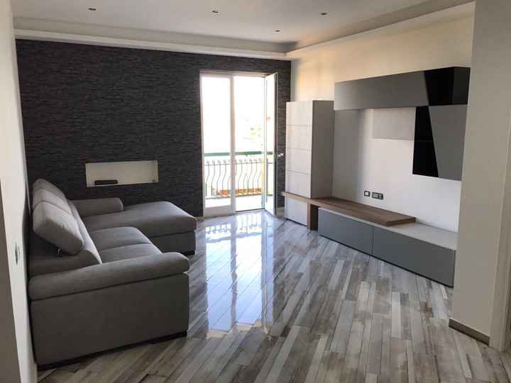 Spose montata la cucina e la parete attrezzata via ai commenti..... - 2