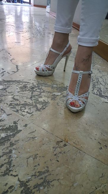 Sposine ho trovato le mie scarpe cosa ve ne pare? - 2
