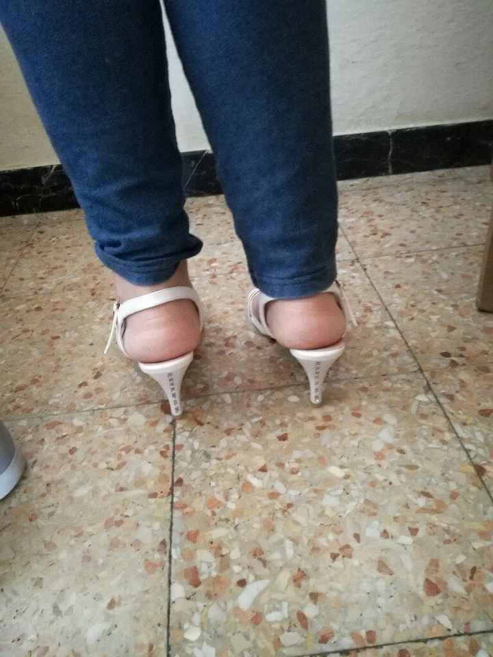 Panico da scarpe - 1