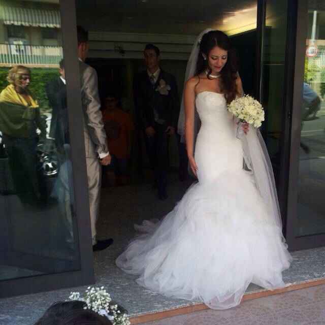 Mi fate vedere i vostri abiti? - 1