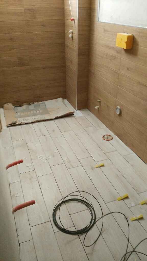 Rivestimento bagno ordinato! - 1