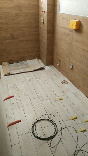 Rivestimento bagno ordinato! - 1