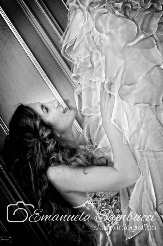 guardando il mio meraviglioso abito