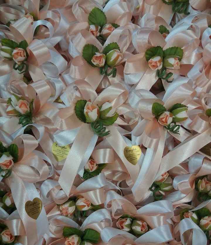 Color pesca rosa e bianco... - 8