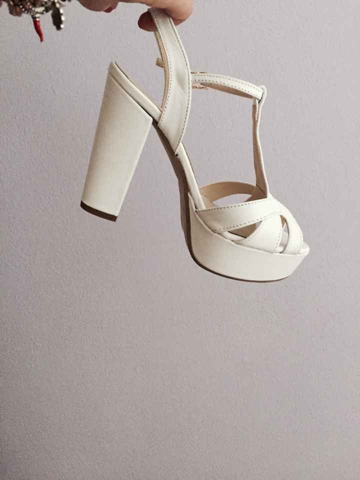 Scarpe sposa....bianche o colorate? mi fate vedere le vostre? - 3