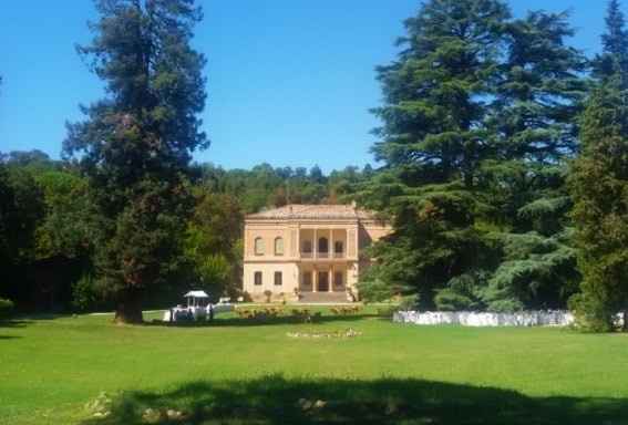 villa emaldi 
