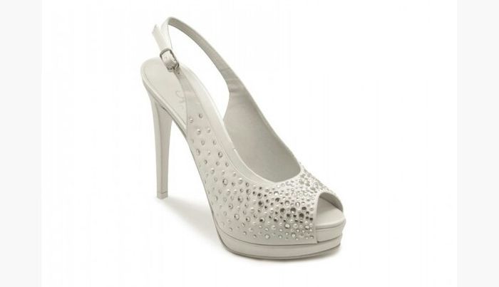 Sondaggio sul marchio delle scarpe 👰 - 5