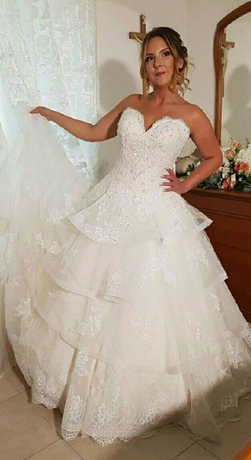 Abito da sposa a balze: si usa ancora ? 3