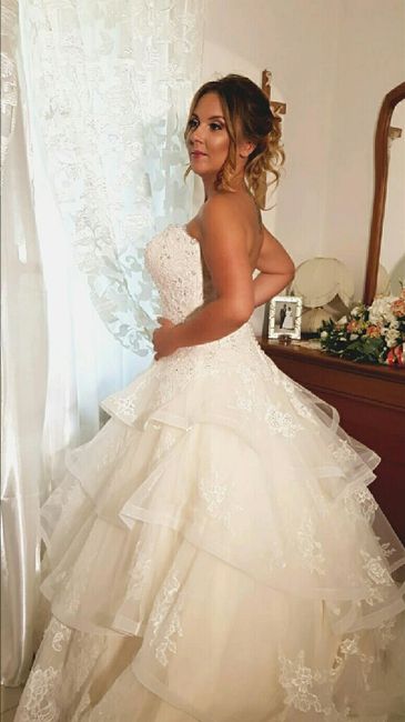 Abito da sposa a balze: si usa ancora ? 4