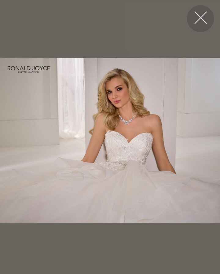 Modello Nuccia,marchio Ronald Joyce 😍 - 2