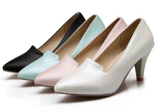 Scarpe colorate: chi le sceglierà? - 2