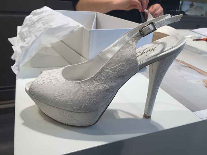 Scarpe prese ma... - 1