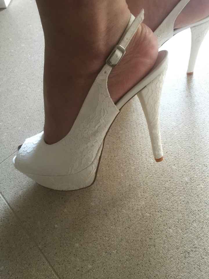 Le mie scarpe (indossate) - 1