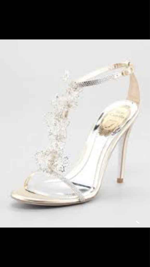 Ma secondo voi queste scarpe ... - 2