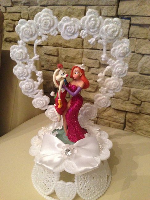 Cake topper